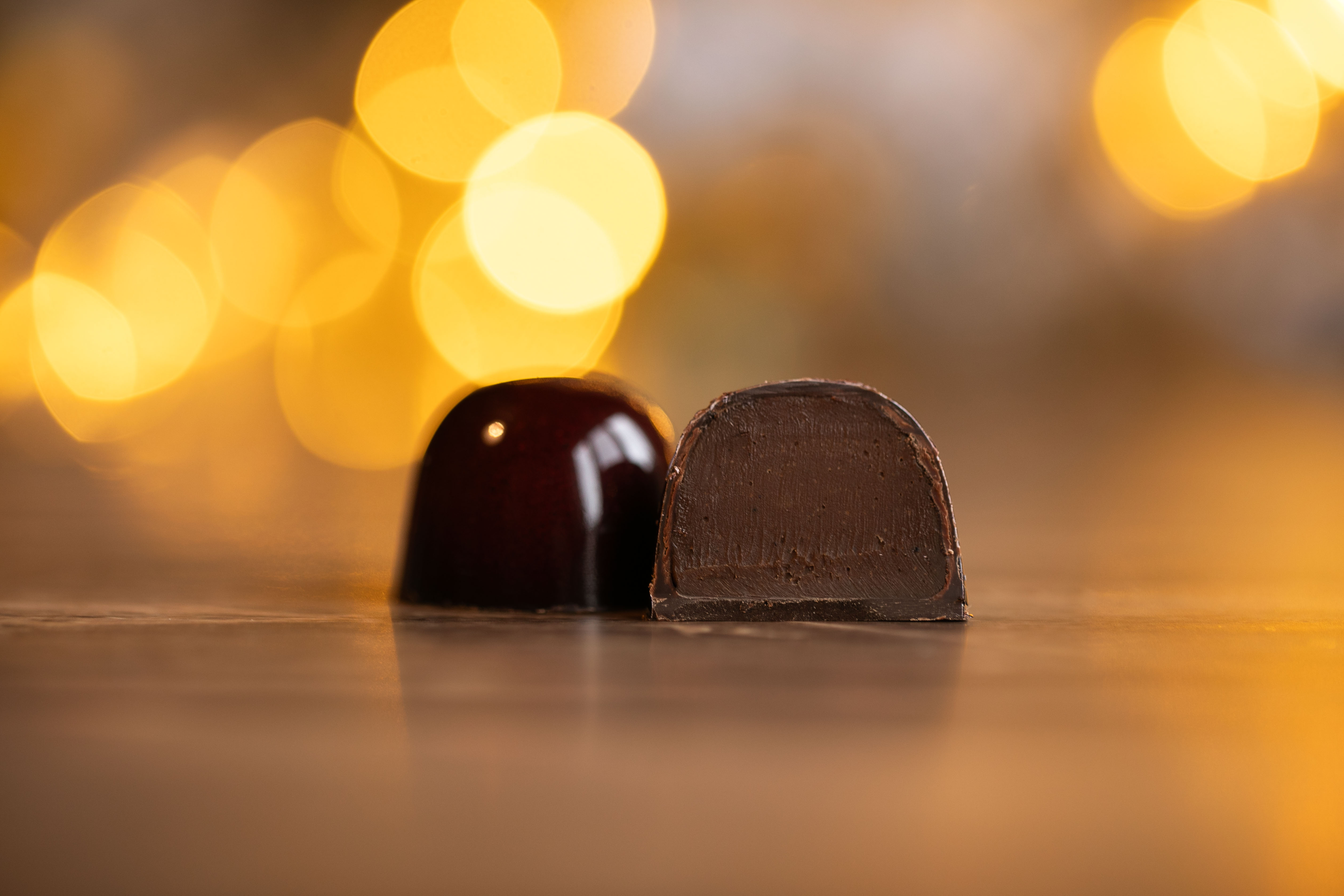 Dark chocolate bonbon filling